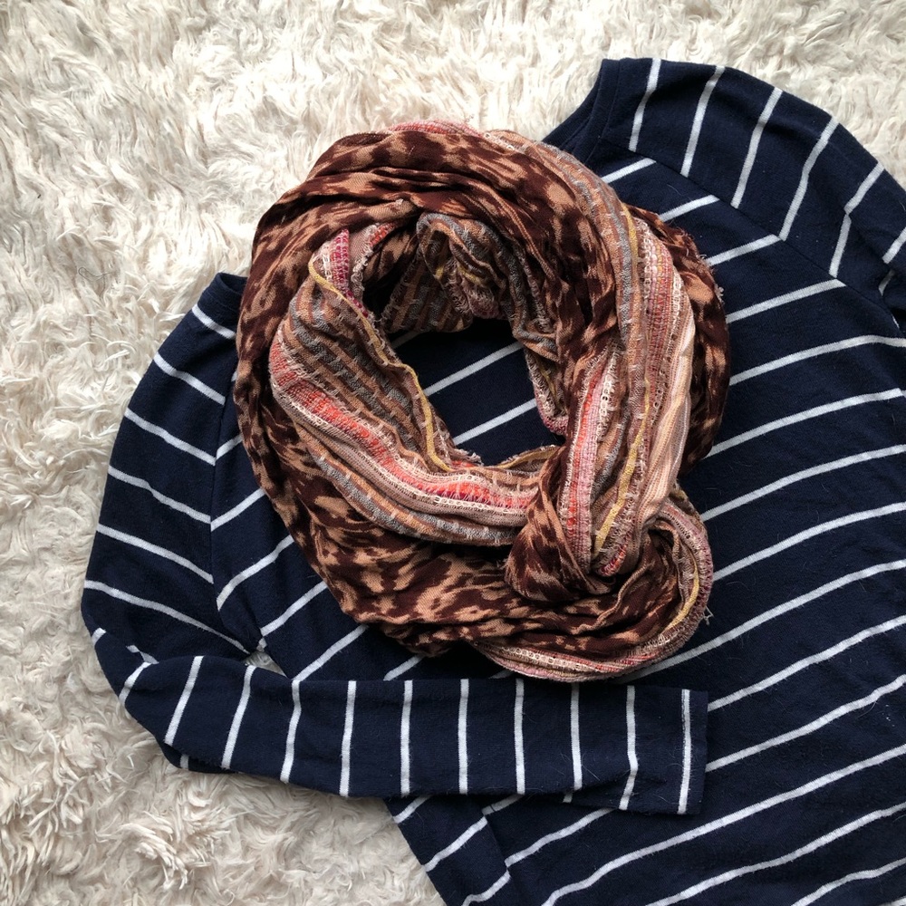 🛍Boho Chic Infinity Scarf Textured Red Brown